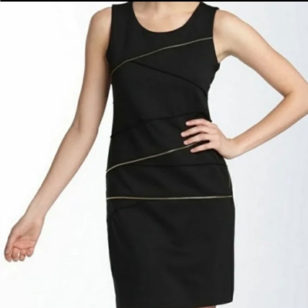 Michael Kors Black Sheath Sleeveless Dress with Front Zipper Detail -Size 8P